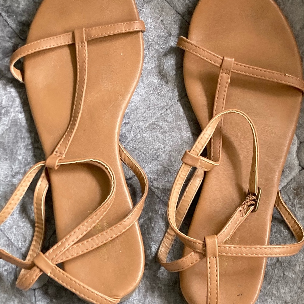 tan women’s sandals